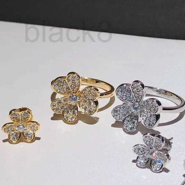 band rings designer v golden trifolium thickened 18k gold plated ring earrings full of diamond lucky grass premium luxury wind mesh red 0t7q, Silver
band rings designer v golden trifolium thickened 18k gold plated ring earrings full of diamond lucky grass premium luxury wind mesh red 0t7q, Silver