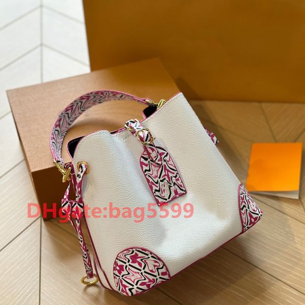 2023 designers vintage bucket handbag women bags handbags wallets for leather chain bag crossbody and shoulder 8in
2023 designers vintage bucket handbag women bags handbags wallets for leather chain bag crossbody and shoulder 8in