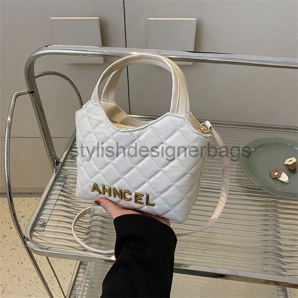 shoulder bags 2023 spring new small bag women's fashion simple shoulder bag small design leisure commuter crossbody bag women's ba
shoulder bags 2023 spring new small bag women's fashion simple shoulder bag small design leisure commuter crossbody bag women's ba