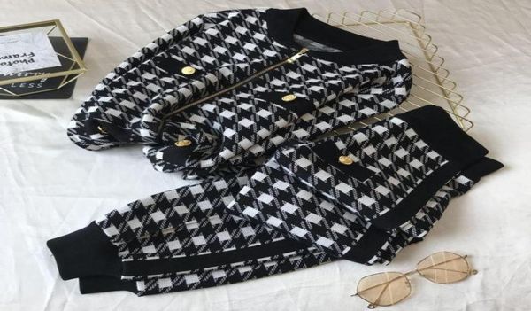 women039s tracksuits retro black and white thousand bird plaid casual wide leg lantern pants suit spring fashion two piece set4358030, Gray
women039s tracksuits retro black and white thousand bird plaid casual wide leg lantern pants suit spring fashion two piece set4358030, Gray