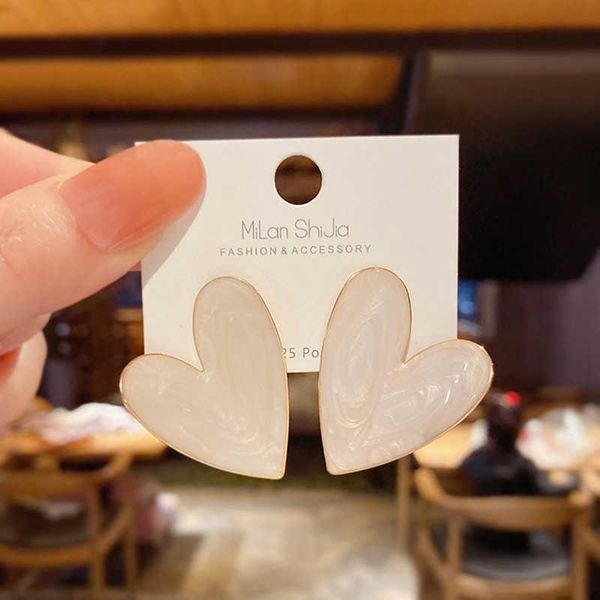 charm white color big heart stud earrings for women girl love glaze aesthetic daily life minimalist fashion jewelry gift r230804, Golden
charm white color big heart stud earrings for women girl love glaze aesthetic daily life minimalist fashion jewelry gift r230804, Golden