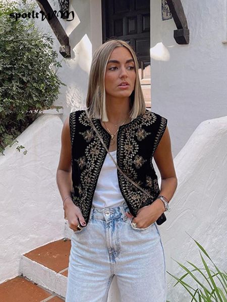 women's vests women vintage flower embroidery sequins short vest jacket ladies o neck sleeveless casual velvet waistcoat 230803, Black;white
women's vests women vintage flower embroidery sequins short vest jacket ladies o neck sleeveless casual velvet waistcoat 230803, Black;white