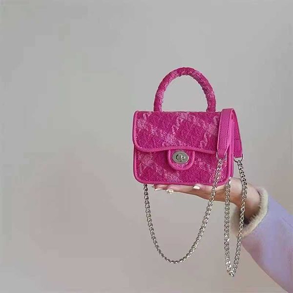 cross body bags 2023 bag for women with high end texture lock buckle small fragrant wind diamond pattern chain square bag single shoulder cr
cross body bags 2023 bag for women with high end texture lock buckle small fragrant wind diamond pattern chain square bag single shoulder cr