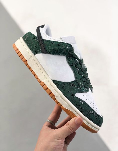 with box green snake running shoes men women green black sail gum medium brown sports sneaker
with box green snake running shoes men women green black sail gum medium brown sports sneaker