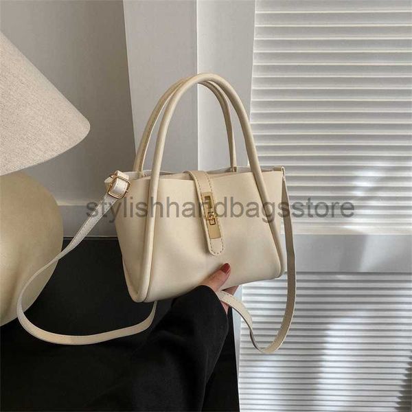 atmosphere commuting fashion this year's popular solid color simple handbags 2023 spring/summer one shoulder tote trendstylishhandbagss
atmosphere commuting fashion this year's popular solid color simple handbags 2023 spring/summer one shoulder tote trendstylishhandbagss