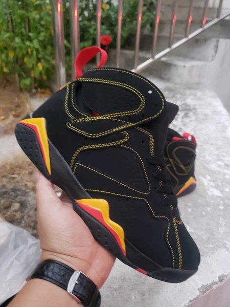 with box 7 basketball shoes men women white black citrus varsity red 7s sneaker