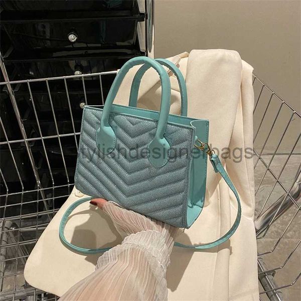 shoulder bags 2023 autumn new fashion crossbody bag solid small square bag with western embroidery thread simple handheld women's bagst
shoulder bags 2023 autumn new fashion crossbody bag solid small square bag with western embroidery thread simple handheld women's bagst