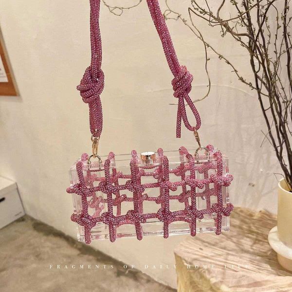 niche design acrylic transparent box small square bag 2023 new dinner banquet diamond inlaid handheld girl 230804
niche design acrylic transparent box small square bag 2023 new dinner banquet diamond inlaid handheld girl 230804