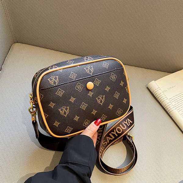 wholesale ladies shoulder bag 4 colors classic old vintage handbags multifunctional wear-resistant leather mobile phone coin purse joker pla, Black;red
wholesale ladies shoulder bag 4 colors classic old vintage handbags multifunctional wear-resistant leather mobile phone coin purse joker pla, Black;red