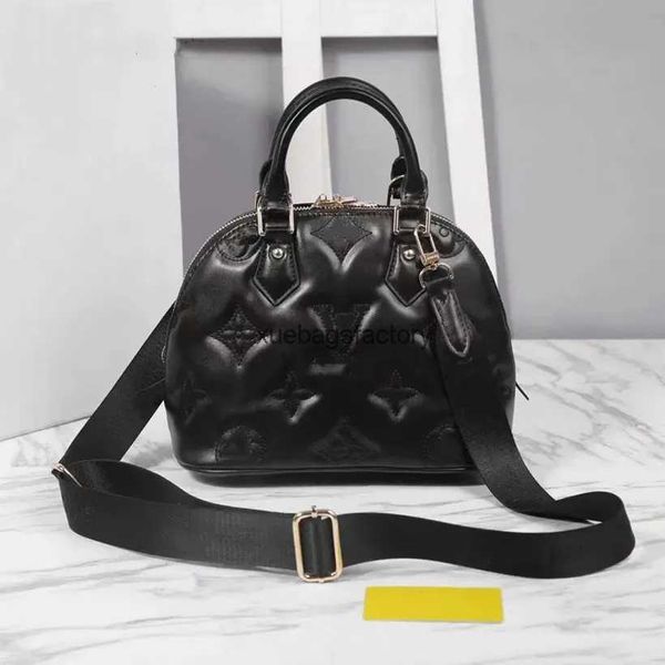 womens papillon designer bag alma bb soft leather shell shoulder bags embroidery thread embossing handbag messenger handbags tote purse dhga
womens papillon designer bag alma bb soft leather shell shoulder bags embroidery thread embossing handbag messenger handbags tote purse dhga