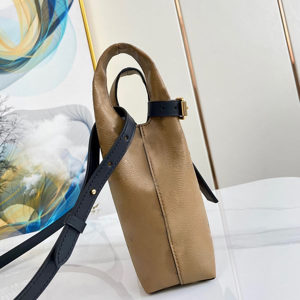 the tote bag atlantis bag designer handbag shoulder bags cross body purse women shopping bag famous luxurys handbags bucket bag luxury purse
the tote bag atlantis bag designer handbag shoulder bags cross body purse women shopping bag famous luxurys handbags bucket bag luxury purse