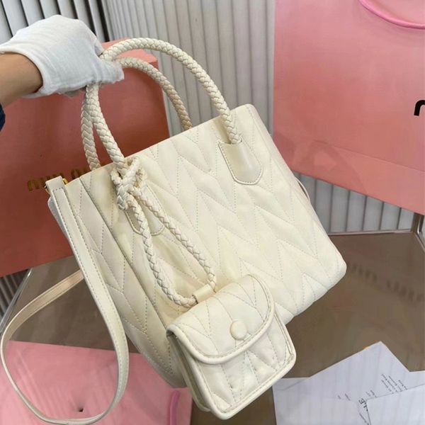 2023 luxury designer bags shopping bag leather handbag shoulder bag barbie pink cute bag elegant and expensive bag designer tote bag fashion
2023 luxury designer bags shopping bag leather handbag shoulder bag barbie pink cute bag elegant and expensive bag designer tote bag fashion