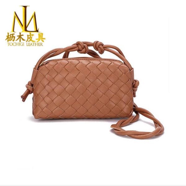abottegas tote bag vneta jodie mini teen intrecciato designer woven sheepskin women's zipper mobile bag handmade woven shoulder bag
abottegas tote bag vneta jodie mini teen intrecciato designer woven sheepskin women's zipper mobile bag handmade woven shoulder bag