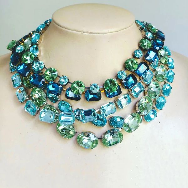 pendant necklace s shiny geometry copper inlaid glass crystal necklace vintage luxury blue green collar aesthetic party gifts 230804, Silver
pendant necklace s shiny geometry copper inlaid glass crystal necklace vintage luxury blue green collar aesthetic party gifts 230804, Silver