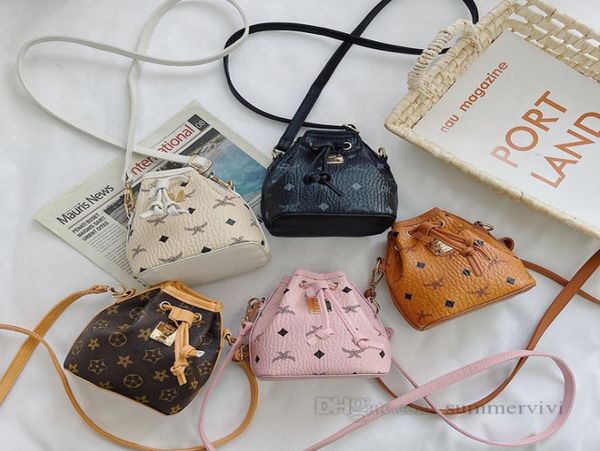 fashion kids floral geometric pattern printed purse girls pu leater bucket bag designer children messenger bags wallet q06424073633, White
fashion kids floral geometric pattern printed purse girls pu leater bucket bag designer children messenger bags wallet q06424073633, White