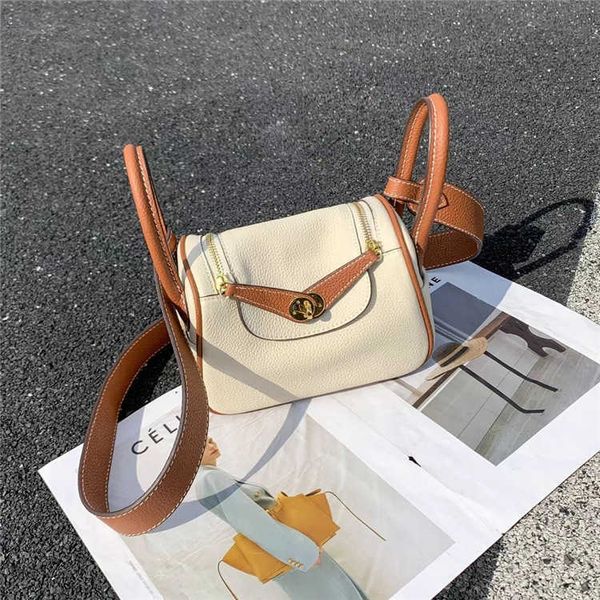 8a quality h ermes lindiss bags online store 2023 new mini lindi bag togo pattern layer cow leather color contrast medicine box single shoul
8a quality h ermes lindiss bags online store 2023 new mini lindi bag togo pattern layer cow leather color contrast medicine box single shoul
