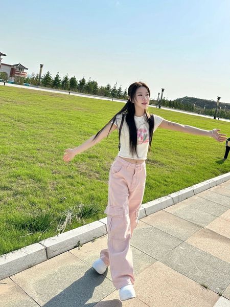 women's jeans large pink denim cargo pants for women in summer sweet and spicy high waist straight tube loose wide leg mop pants ins 23, Blue
women's jeans large pink denim cargo pants for women in summer sweet and spicy high waist straight tube loose wide leg mop pants ins 23, Blue