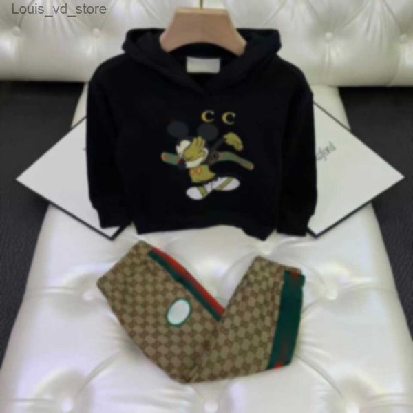 clothing sets casual designers kids letter print boys girls jacket coat trousers tracksuits long sleeve children hoodie suit sportswear bran, White
clothing sets casual designers kids letter print boys girls jacket coat trousers tracksuits long sleeve children hoodie suit sportswear bran, White