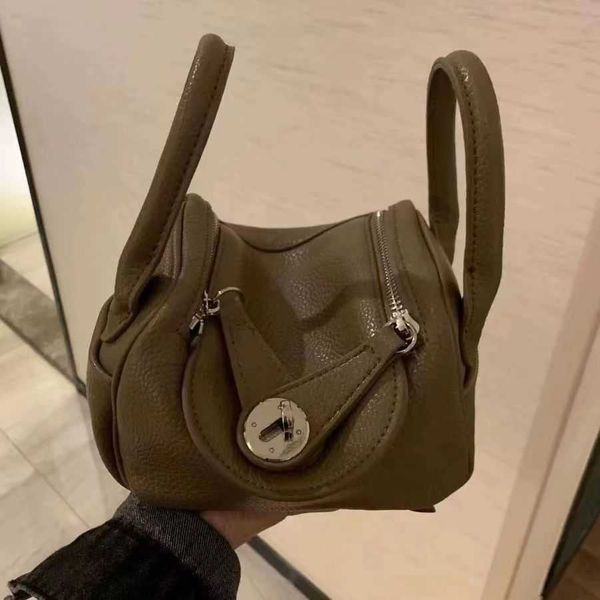 h ermes lindiss tote bags original edition online store 2023 spring summer new mini lindi bag doctor pu leather pillow single shoulder cross
h ermes lindiss tote bags original edition online store 2023 spring summer new mini lindi bag doctor pu leather pillow single shoulder cross