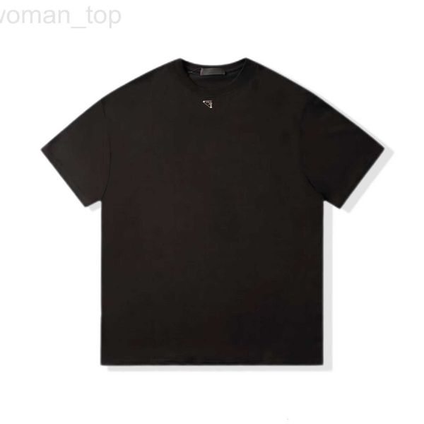 women's t-shirt designer high version new collar front inverted triangle small iron badge decoration men and women's couple short, White
women's t-shirt designer high version new collar front inverted triangle small iron badge decoration men and women's couple short, White