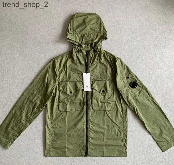 cp hooded windproof storm cardigan overcoat fashion company hoodie zip fleece lined cp coat men designer cp jacket french selling eur m-2xl, Black;brown
cp hooded windproof storm cardigan overcoat fashion company hoodie zip fleece lined cp coat men designer cp jacket french selling eur m-2xl, Black;brown