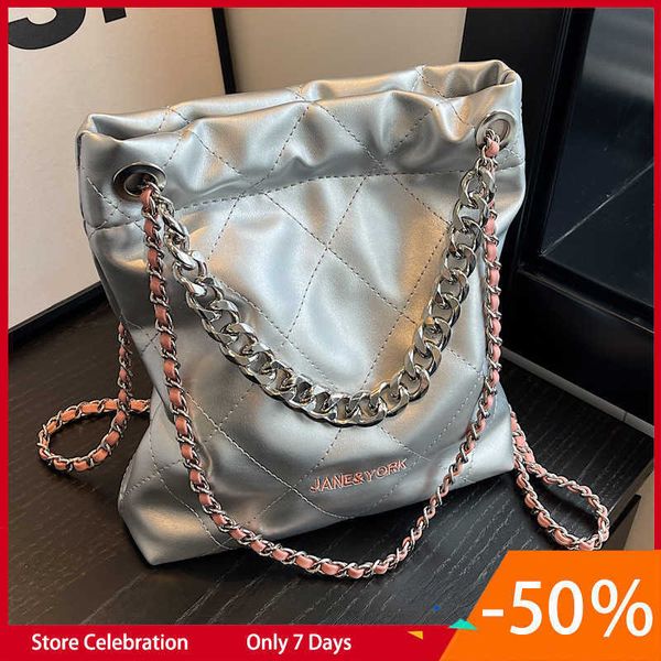 2023 new mi chun ling ge chain women's large capacity summer small and popular one shoulder crossbody bucket bag
2023 new mi chun ling ge chain women's large capacity summer small and popular one shoulder crossbody bucket bag