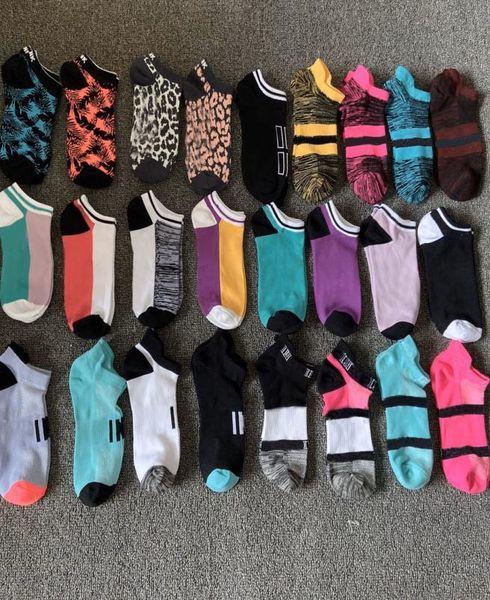 women ankle socks sports short elite sock cotton sports socks skateboard sneaker stockings basketball socks dhl 922035, Black;white
women ankle socks sports short elite sock cotton sports socks skateboard sneaker stockings basketball socks dhl 922035, Black;white