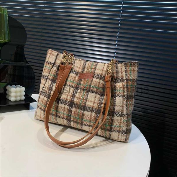 shoulder bags fashionable and minimalist portable shoulder bag large capacity bag women's new autumn 2023 trend westernized checked tot
shoulder bags fashionable and minimalist portable shoulder bag large capacity bag women's new autumn 2023 trend westernized checked tot