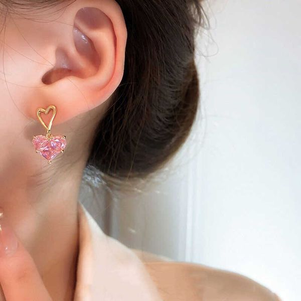 charm fashion vintage zircon pink love heart earrings for women 2023 new elegant sweet earring trend jewelry party gift r230804, Golden
charm fashion vintage zircon pink love heart earrings for women 2023 new elegant sweet earring trend jewelry party gift r230804, Golden