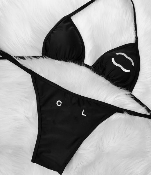 designer bikinis woman two-piece bikini with letter embroidery swimsuits summer swimwear beach luxury bathing suits coach thong three-point, White;black
designer bikinis woman two-piece bikini with letter embroidery swimsuits summer swimwear beach luxury bathing suits coach thong three-point, White;black