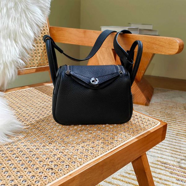 8a quality h ermes lindiss bags online store layer tc cowhide mini lindi bag versatile single shoulder crossbody pillow womens soft handba w
8a quality h ermes lindiss bags online store layer tc cowhide mini lindi bag versatile single shoulder crossbody pillow womens soft handba w
