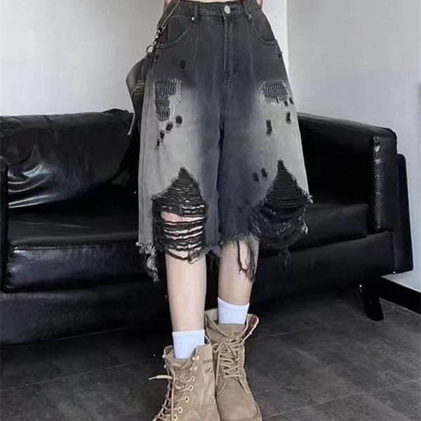 women's shorts y2k summer women vintage streetwear black ripped denim high waist knee length wide leg baggy short pants harajuku clothe, White;black
women's shorts y2k summer women vintage streetwear black ripped denim high waist knee length wide leg baggy short pants harajuku clothe, White;black