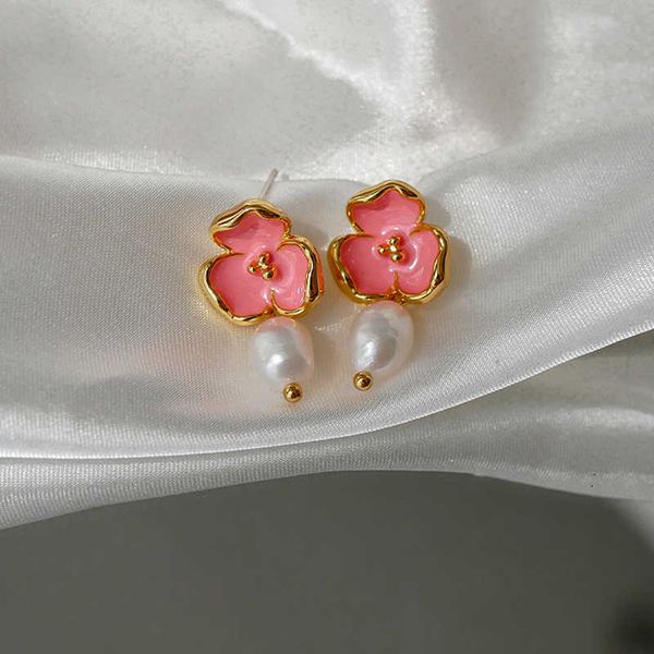 charm elegant lady's flower natural pearl pendant earrings for woman fashion jewelry party girl's simple sweet earrings gift 2023, Golden
charm elegant lady's flower natural pearl pendant earrings for woman fashion jewelry party girl's simple sweet earrings gift 2023, Golden