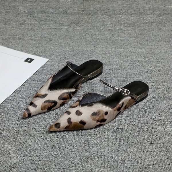 dress shoes 2023 arrival horse hair fashion women pointed flat heel shallow mouth single pumps 230803, Black
dress shoes 2023 arrival horse hair fashion women pointed flat heel shallow mouth single pumps 230803, Black