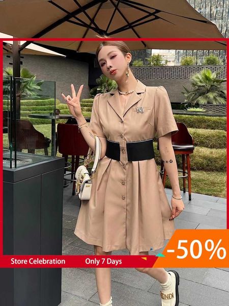 aw23 spring/summer new fashion rhinestone letter temperament commuter style ribbon waist wrapped bubble sleeve dress, Black;gray
aw23 spring/summer new fashion rhinestone letter temperament commuter style ribbon waist wrapped bubble sleeve dress, Black;gray