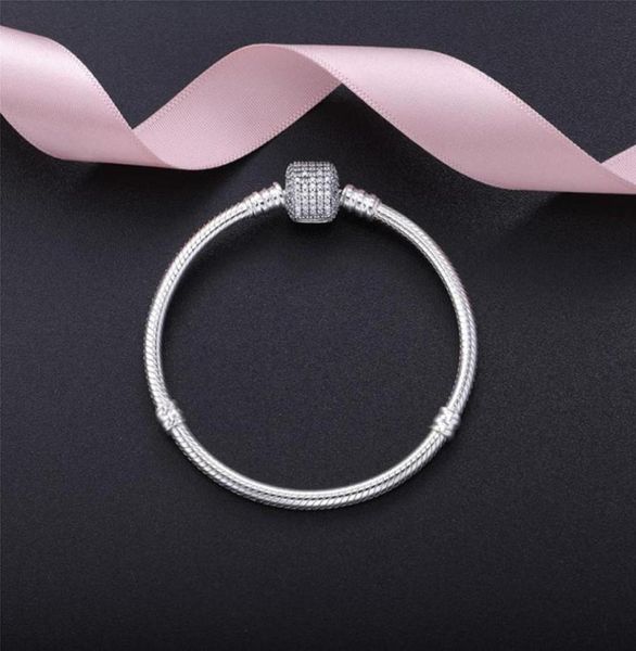 beautiful women cz pave clasp bracelet with logo engraved in 925 sterling silver for women bracelets bangle wedding gift1314521, Golden;silver
beautiful women cz pave clasp bracelet with logo engraved in 925 sterling silver for women bracelets bangle wedding gift1314521, Golden;silver