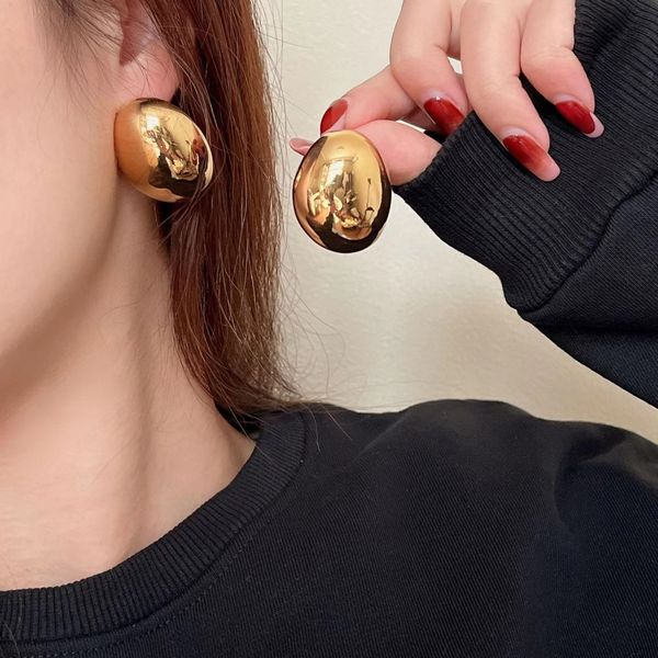 designer gold sliver big earring european and american niche design smooth golden egg oval ball for women girls gifts party wholesale titani
designer gold sliver big earring european and american niche design smooth golden egg oval ball for women girls gifts party wholesale titani