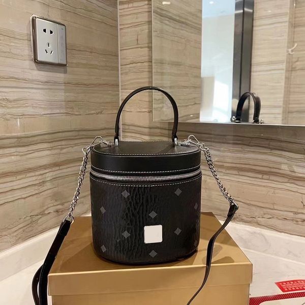 luxury women's shoulder bag exquisite cute handbag classic cylindrical shoulder crossbody bags woman fashion letter printing totes wall
luxury women's shoulder bag exquisite cute handbag classic cylindrical shoulder crossbody bags woman fashion letter printing totes wall