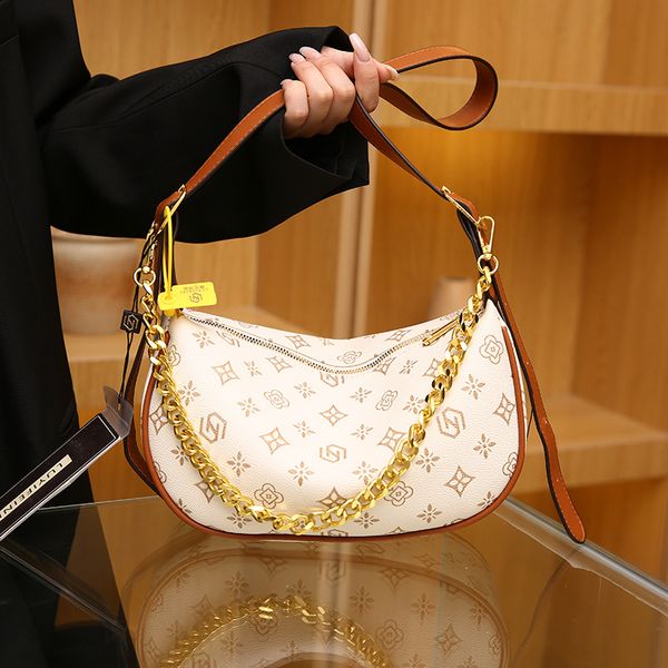 factory wholesale ladies shoulder bags 4 colors elegant atmospheric letter printed handbag classic old color retro jiaozi bag gold chain fas 
factory wholesale ladies shoulder bags 4 colors elegant atmospheric letter printed handbag classic old color retro jiaozi bag gold chain fas