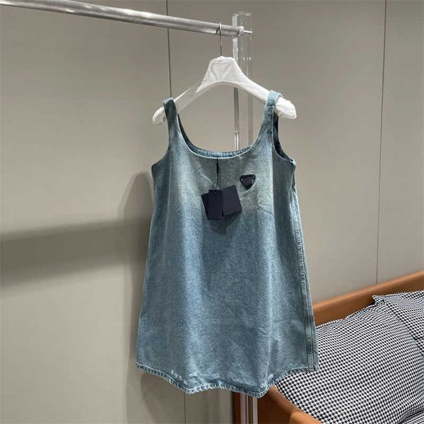 summer new style triangle multi wash denim color fresh sweet vest slip dress women, Black;gray
summer new style triangle multi wash denim color fresh sweet vest slip dress women, Black;gray