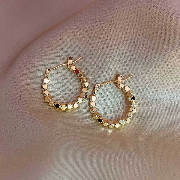 charm vintage gold color metal ball hoop earrings style hollow out statement earrings for women fashion party jewelry r230804, Golden
charm vintage gold color metal ball hoop earrings style hollow out statement earrings for women fashion party jewelry r230804, Golden