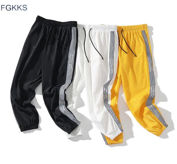 fgkks men casual pants quality brand mens street hip hop drawstring trousers fashion male thin section comfortable sweatpants cx209930747, Black
fgkks men casual pants quality brand mens street hip hop drawstring trousers fashion male thin section comfortable sweatpants cx209930747, Black