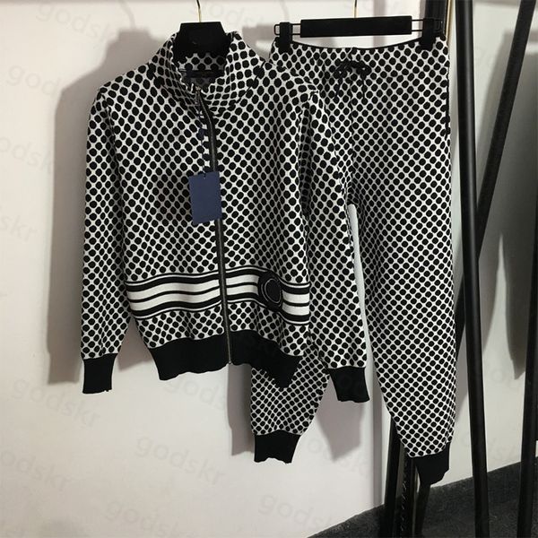 print women coat pants street style stand collar jacket zipper outerwear casual sweatpants hip hop pants knit pants set sportwear, Gray
print women coat pants street style stand collar jacket zipper outerwear casual sweatpants hip hop pants knit pants set sportwear, Gray