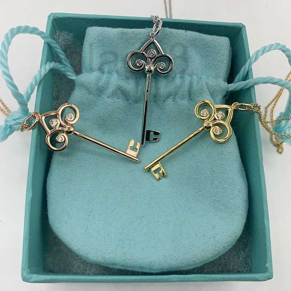 strands, strings designer s925 silver crown key necklace female rose gold diamond pendant collar chain heart shaped sweater chain sunflower, Black
strands, strings designer s925 silver crown key necklace female rose gold diamond pendant collar chain heart shaped sweater chain sunflower, Black