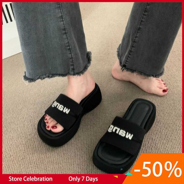 small round head thick sponge cake bottom rhinestone for women's summer 2023 new external wear slippers, Black
small round head thick sponge cake bottom rhinestone for women's summer 2023 new external wear slippers, Black