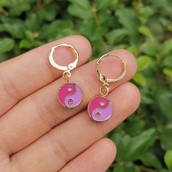 charm lady fashion metal heart flower pendant earrings for women design simple sweet girls party gift jewelry r230804, Golden
charm lady fashion metal heart flower pendant earrings for women design simple sweet girls party gift jewelry r230804, Golden