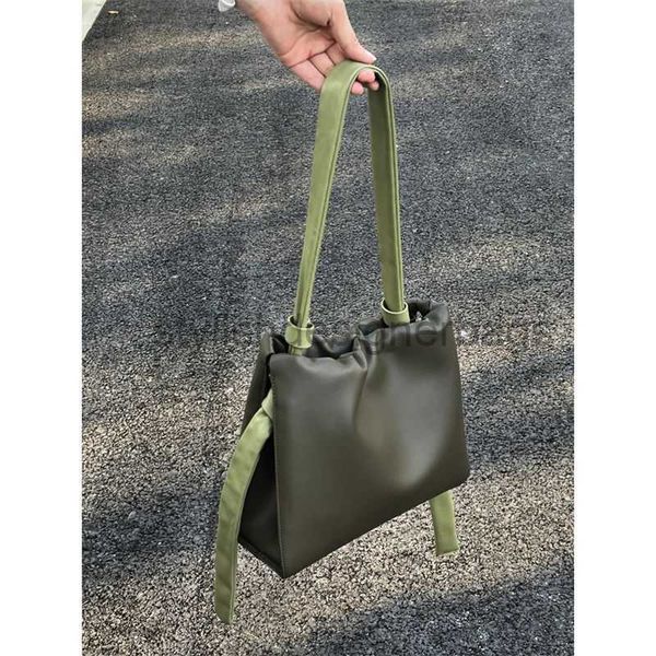shoulder bags autumn women's bag women's 2023 new high capacity commuter bag handheld bucket bag single shoulder crossbody bagstyl
shoulder bags autumn women's bag women's 2023 new high capacity commuter bag handheld bucket bag single shoulder crossbody bagstyl