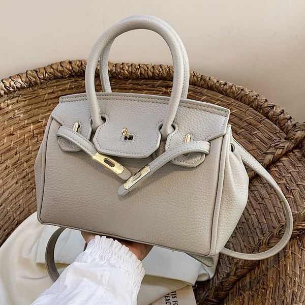 designer h ermes brikis's tote bags for sale small design handheld women's bag summer 2023 new fashion versatile ins shoulder cros
designer h ermes brikis's tote bags for sale small design handheld women's bag summer 2023 new fashion versatile ins shoulder cros