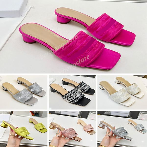 designer slippers women's sandals embroidered leather beach brown linen slippers box and dust bag fashion comfortable women's flat, White;red
designer slippers women's sandals embroidered leather beach brown linen slippers box and dust bag fashion comfortable women's flat, White;red