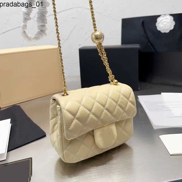 original factory leather fashion handbagxiang grandma's bag gold ball square fat man flip bag black gold single shoulder bag crossbody
original factory leather fashion handbagxiang grandma's bag gold ball square fat man flip bag black gold single shoulder bag crossbody